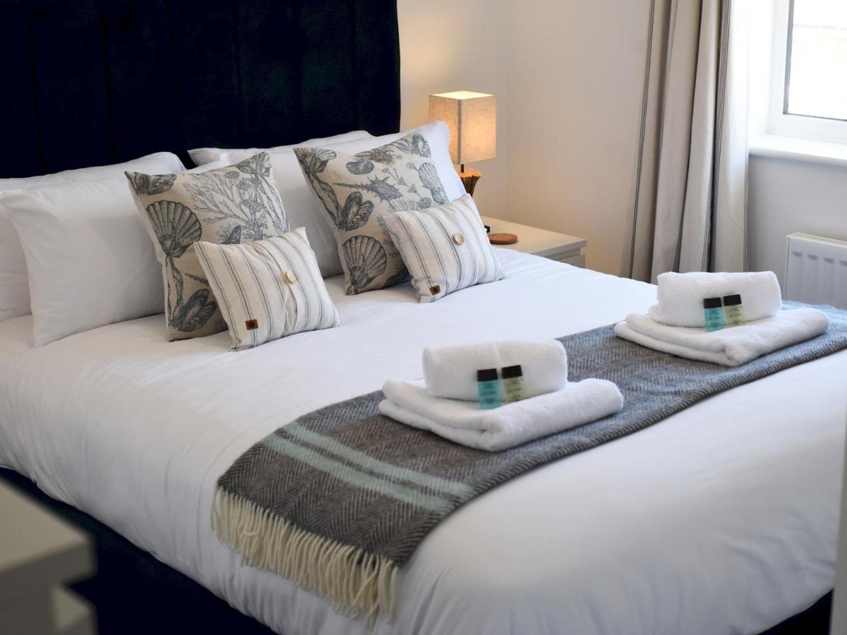 Pass The Keys Beautiful Family Sleeps 6 Holiday home