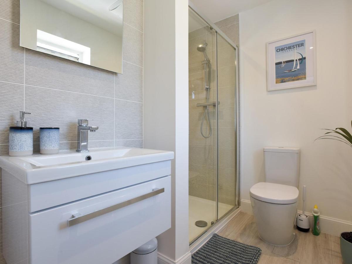 Pass The Keys Beautiful Family Sleeps 6 Emsworth